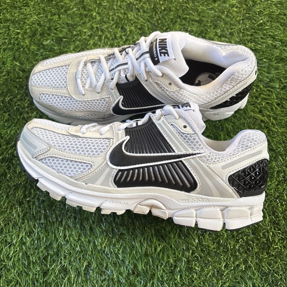 Nike Air Zoom Vomero 5 White Black Running Shoes FB9149-101 Mens Size 7